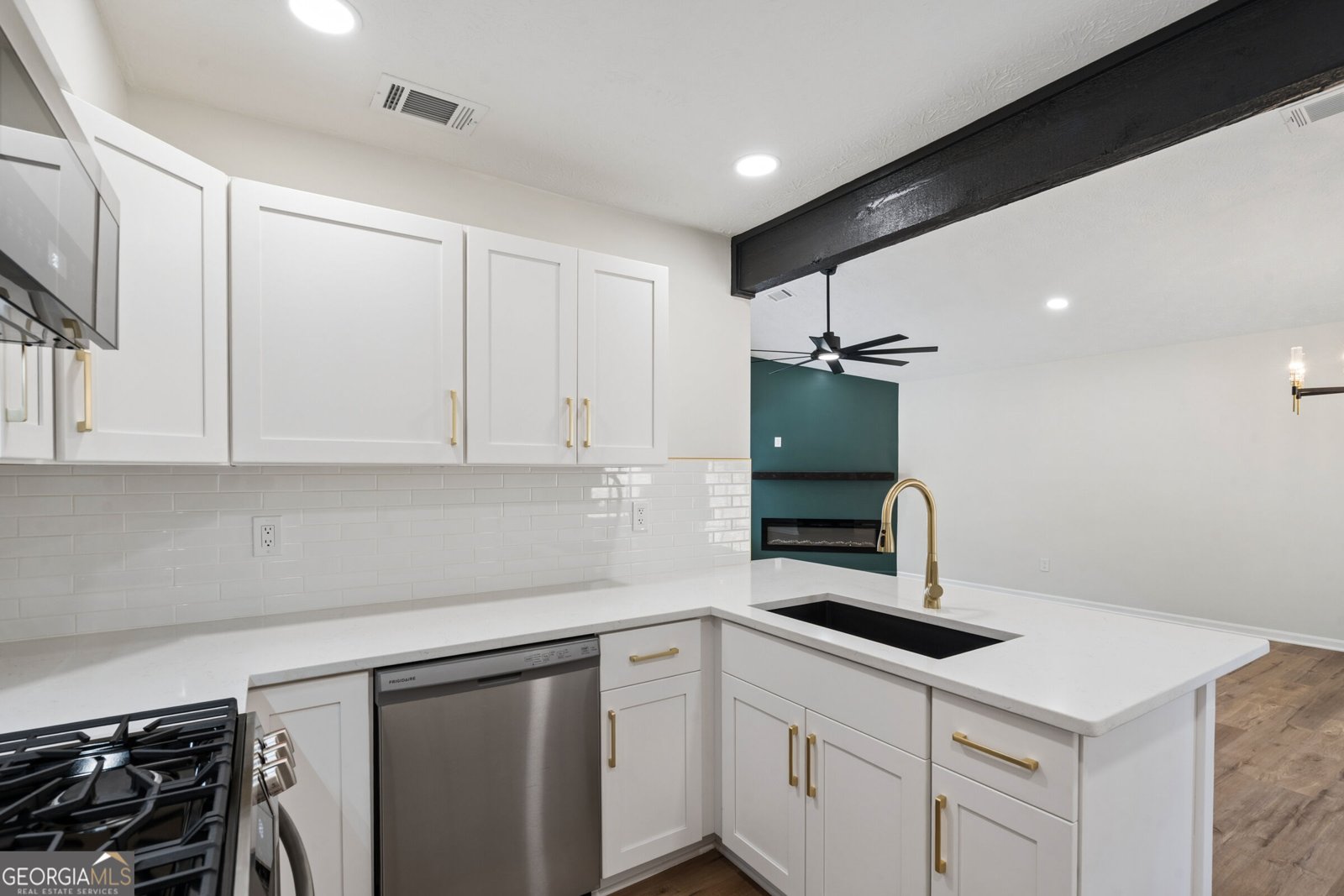6361 Valley Dale Drive Riverdale - Photo 10