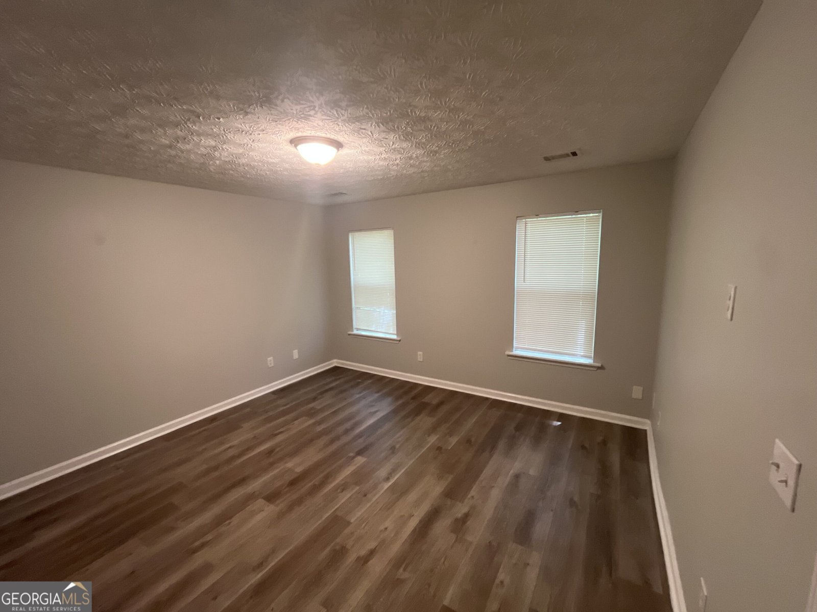 35 Creekview Court Covington - Photo 15