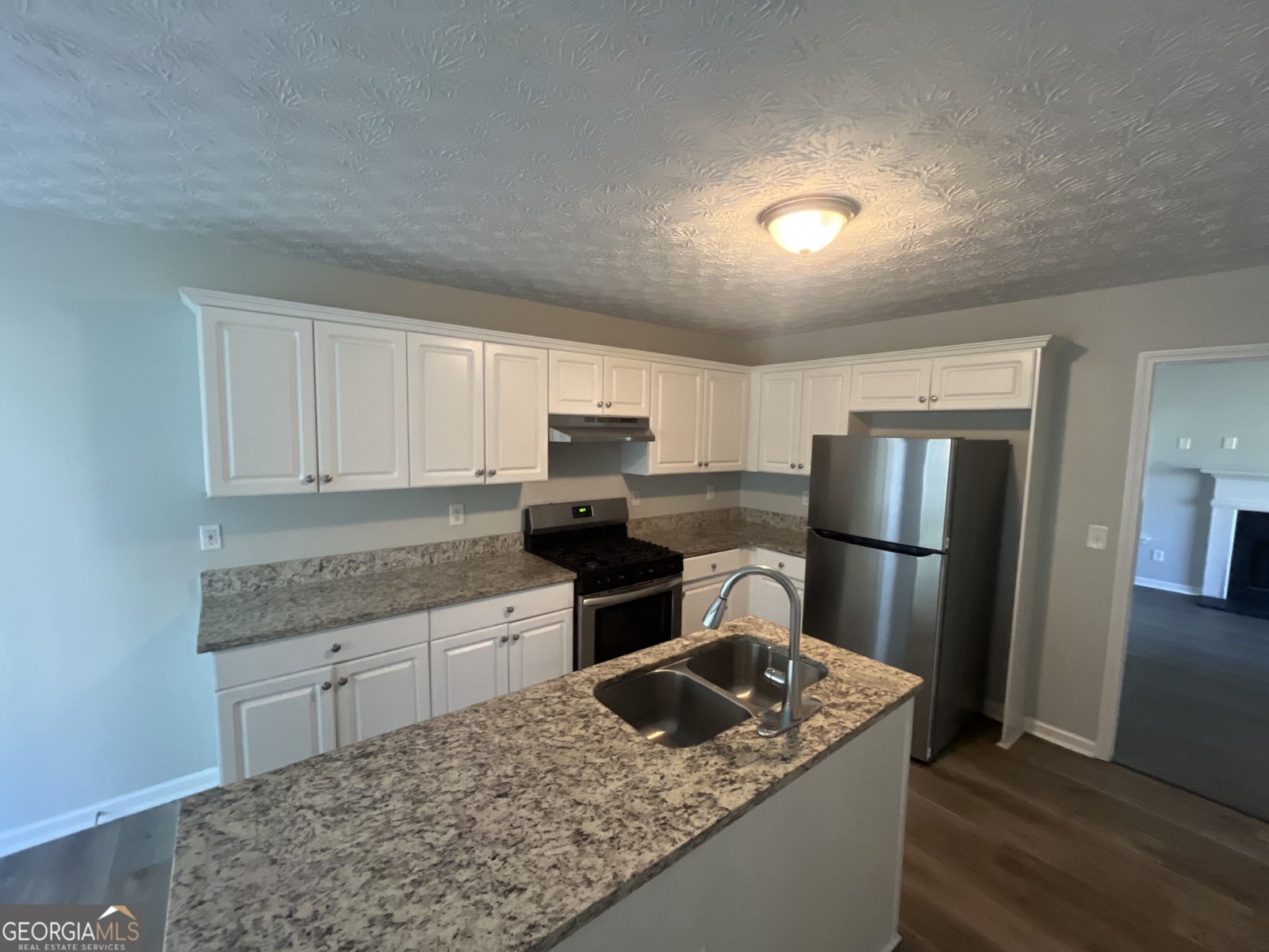 35 Creekview Court Covington - Photo 6
