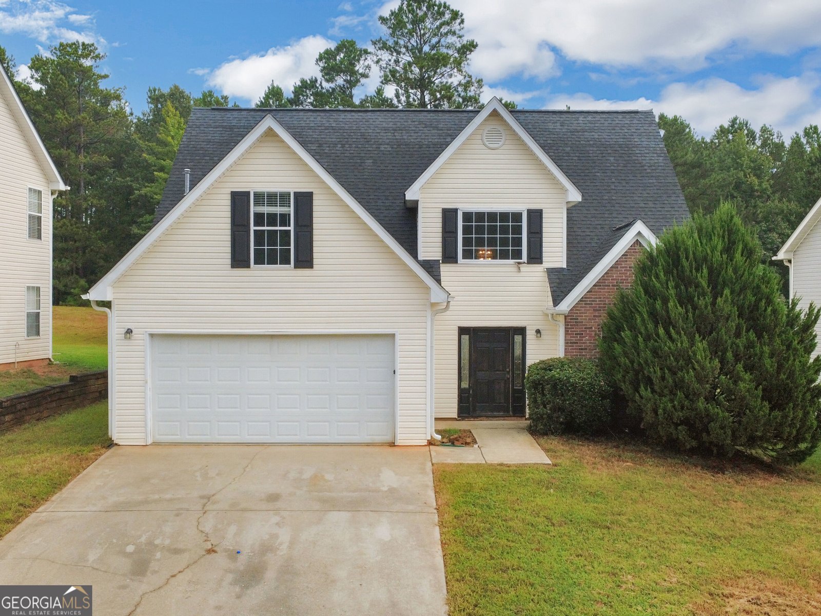 11704 Spring Lake Way Fayetteville - main photo