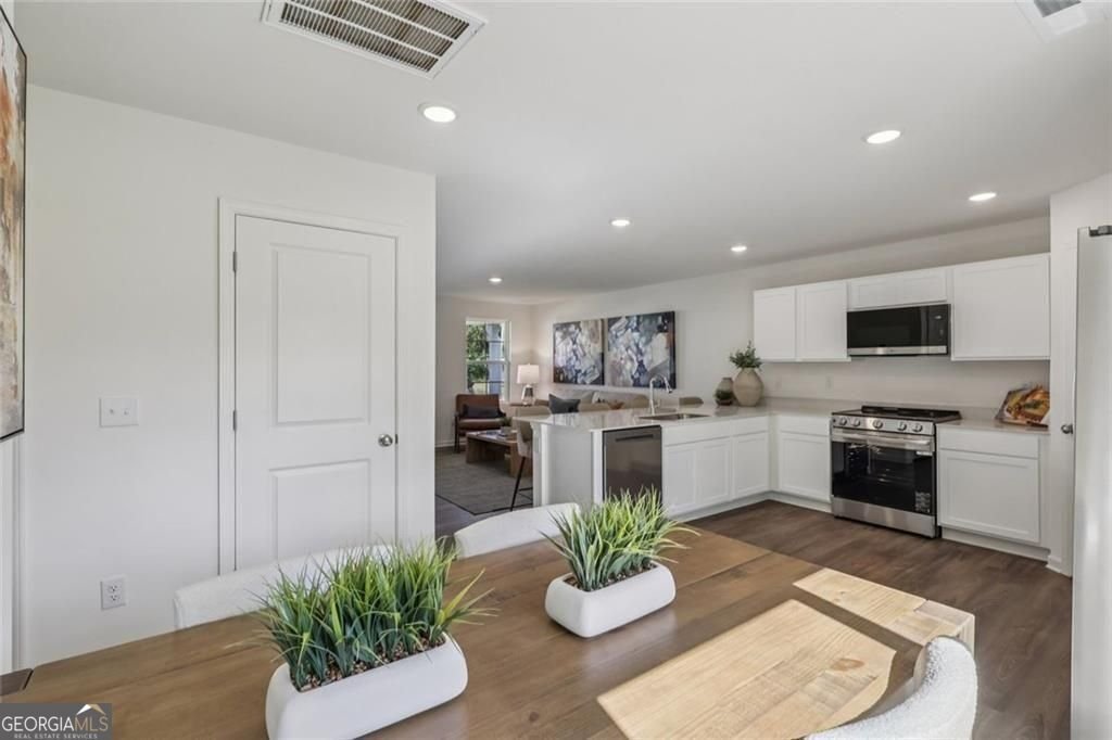 221 Kinsale Drive Macon - Photo 9