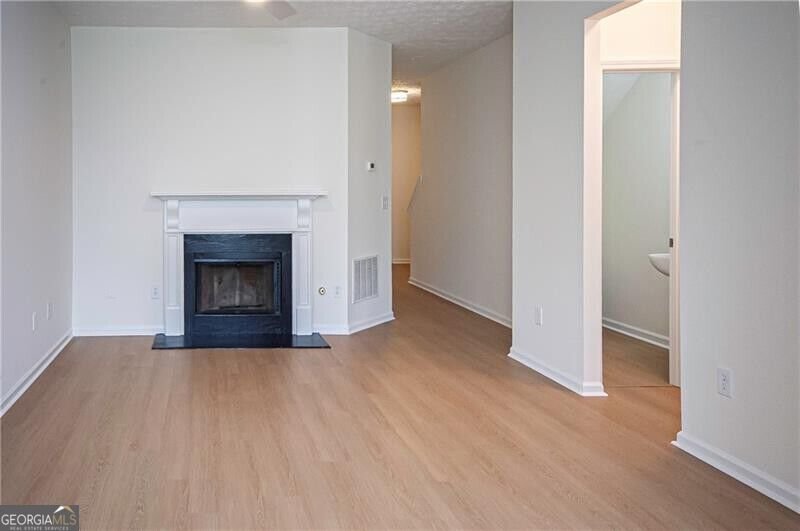 210 Parkgreen Road Lawrenceville - Photo 6