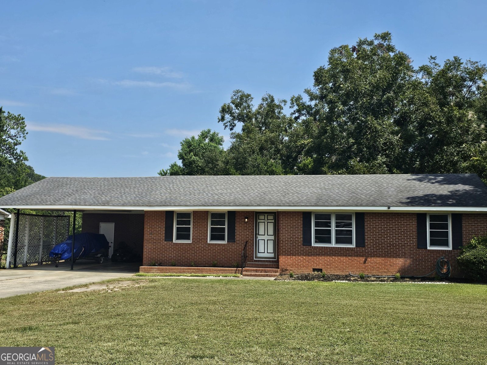 1715 Highland Avenue Dublin - main photo