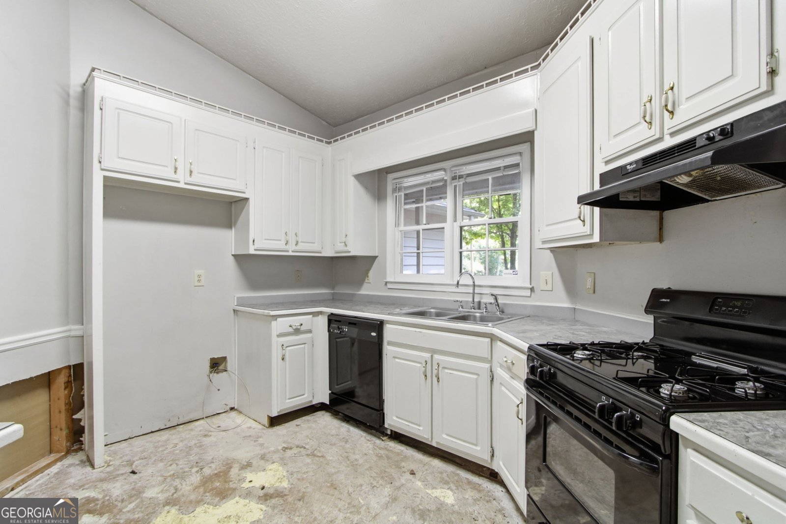 1411 Windy Hill Court Conyers - Photo 9