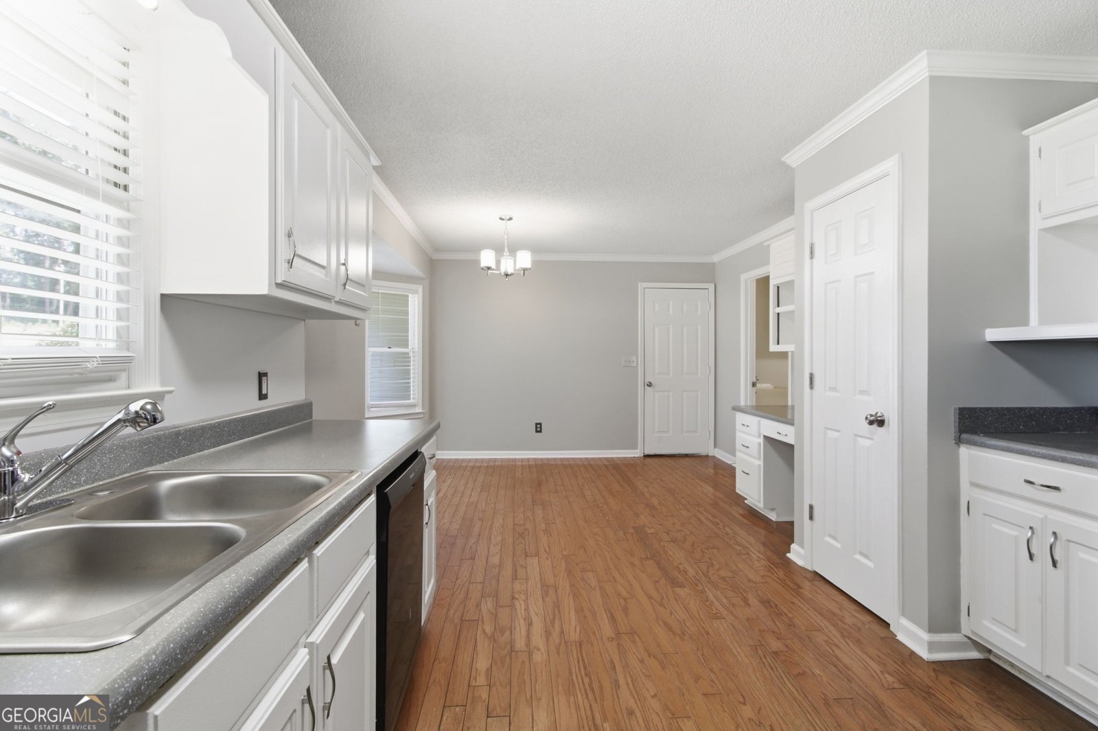 226 David Larsen Drive Stockbridge - Photo 13