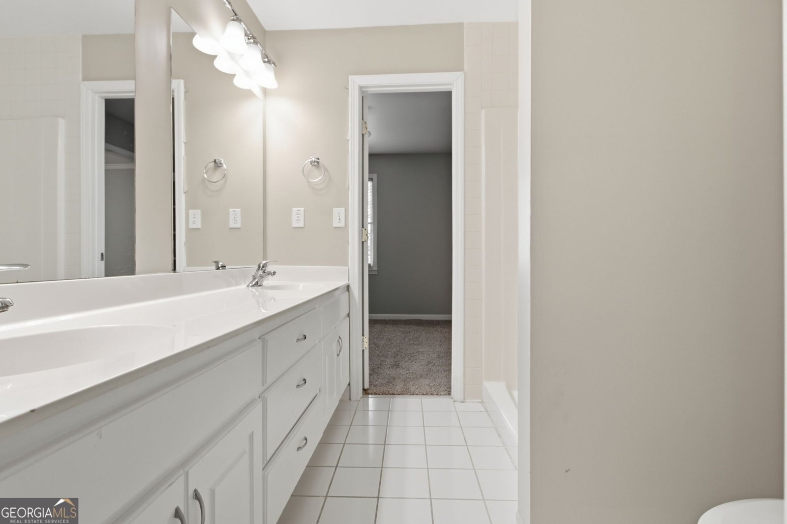 226 David Larsen Drive Stockbridge - Photo 32