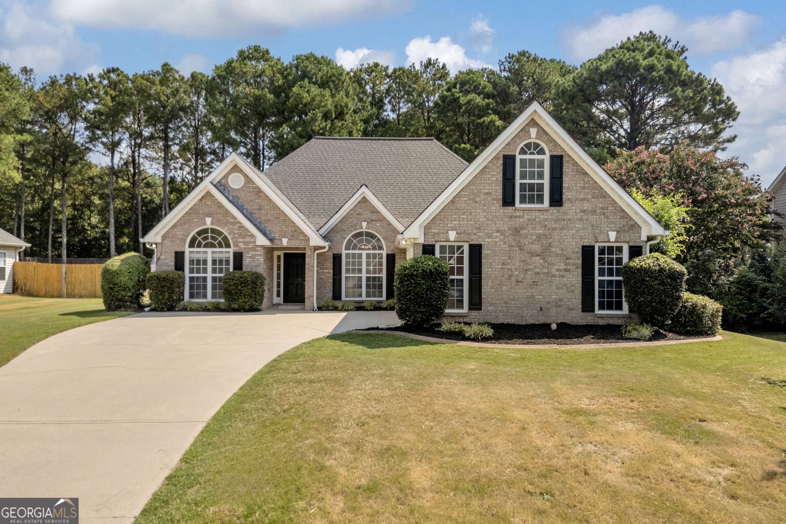2920 Meadow Gate Way Loganville - main photo
