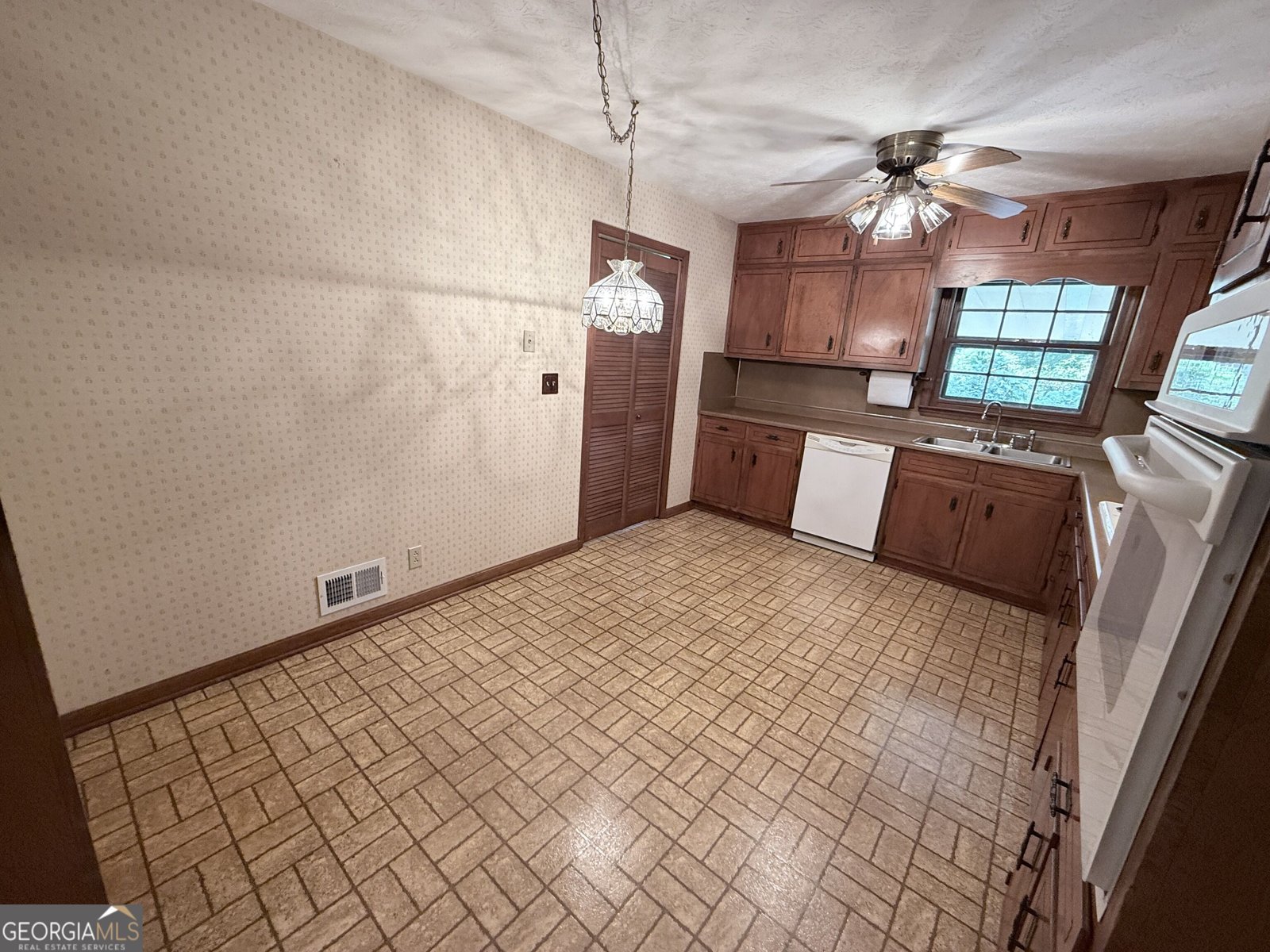 2305 Village Drive Covington - Photo 29