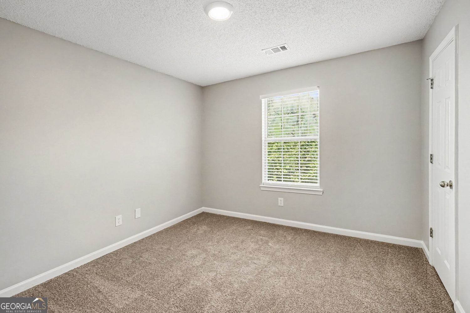7471 Chads Circle Jonesboro - Photo 16