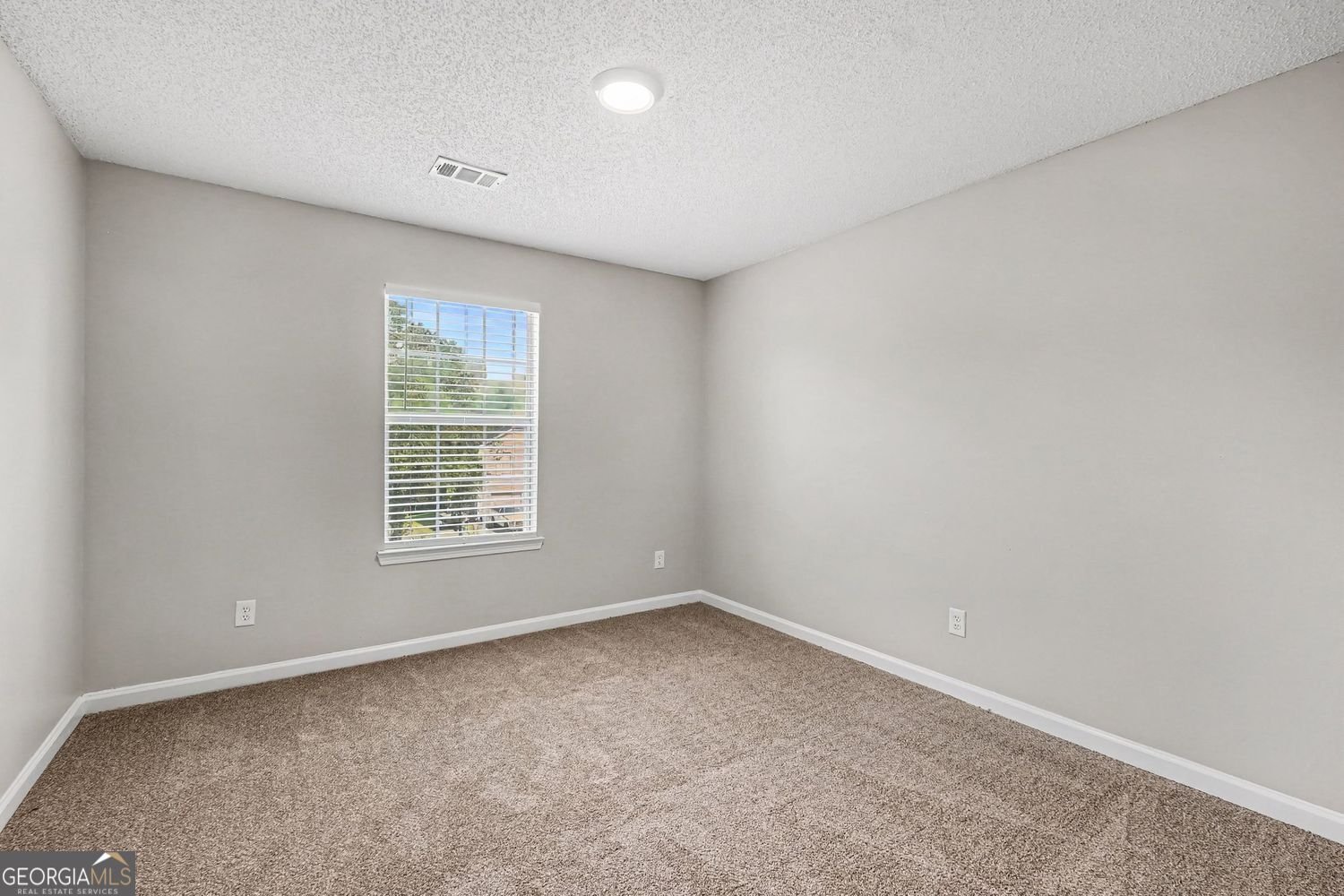 7471 Chads Circle Jonesboro - Photo 9