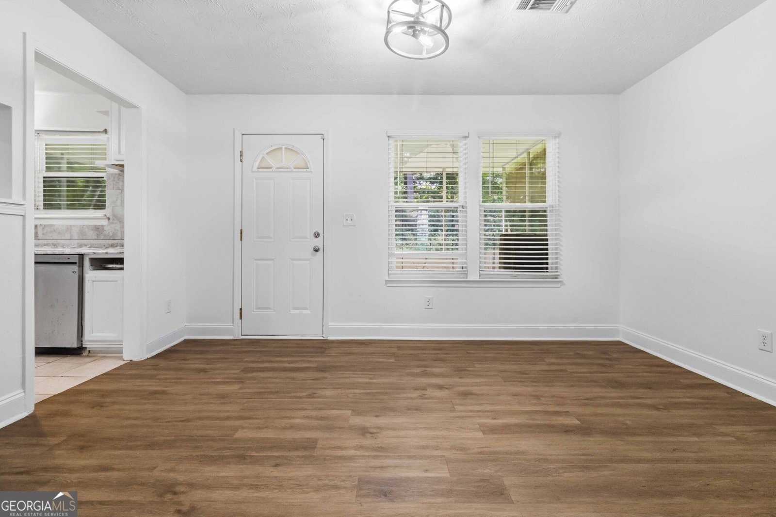5451 Hedgeflower Court Stone Mountain - Photo 8