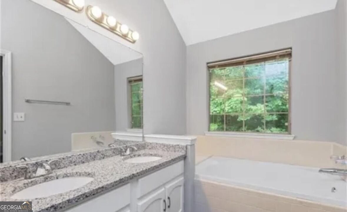 956 Forest Path Stone Mountain - Photo 10