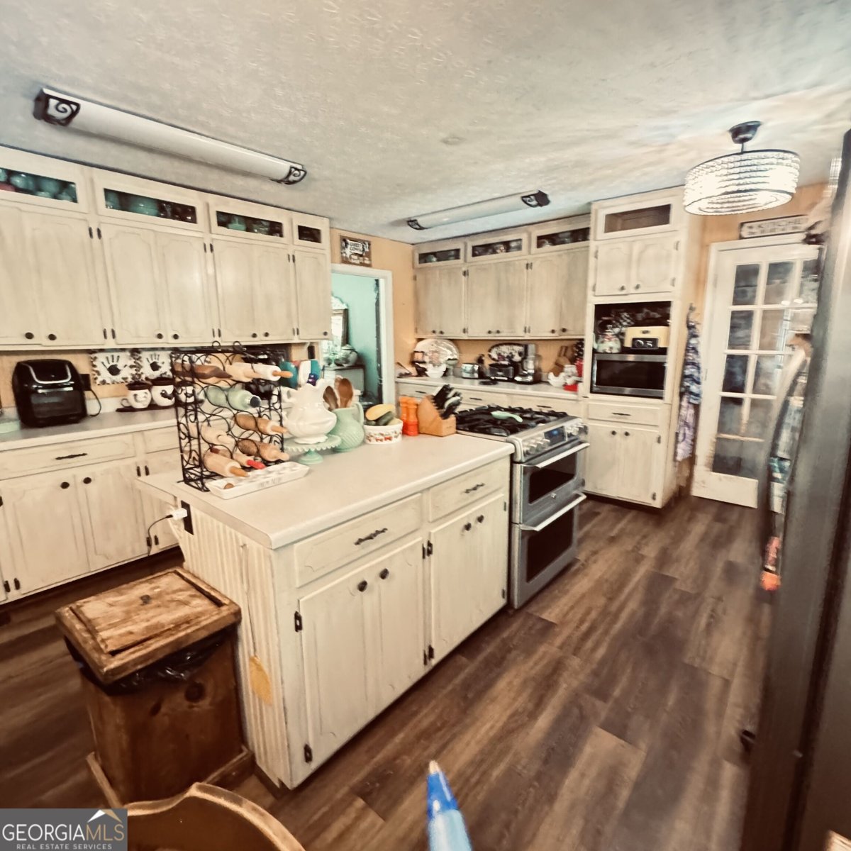 1027 1st Ave Avenue Centre - Photo 18