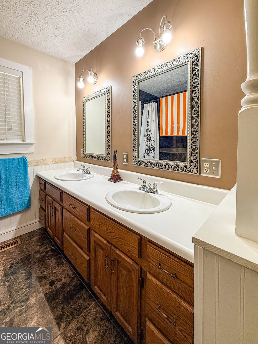 649 Stansel Road Cleveland - Photo 14