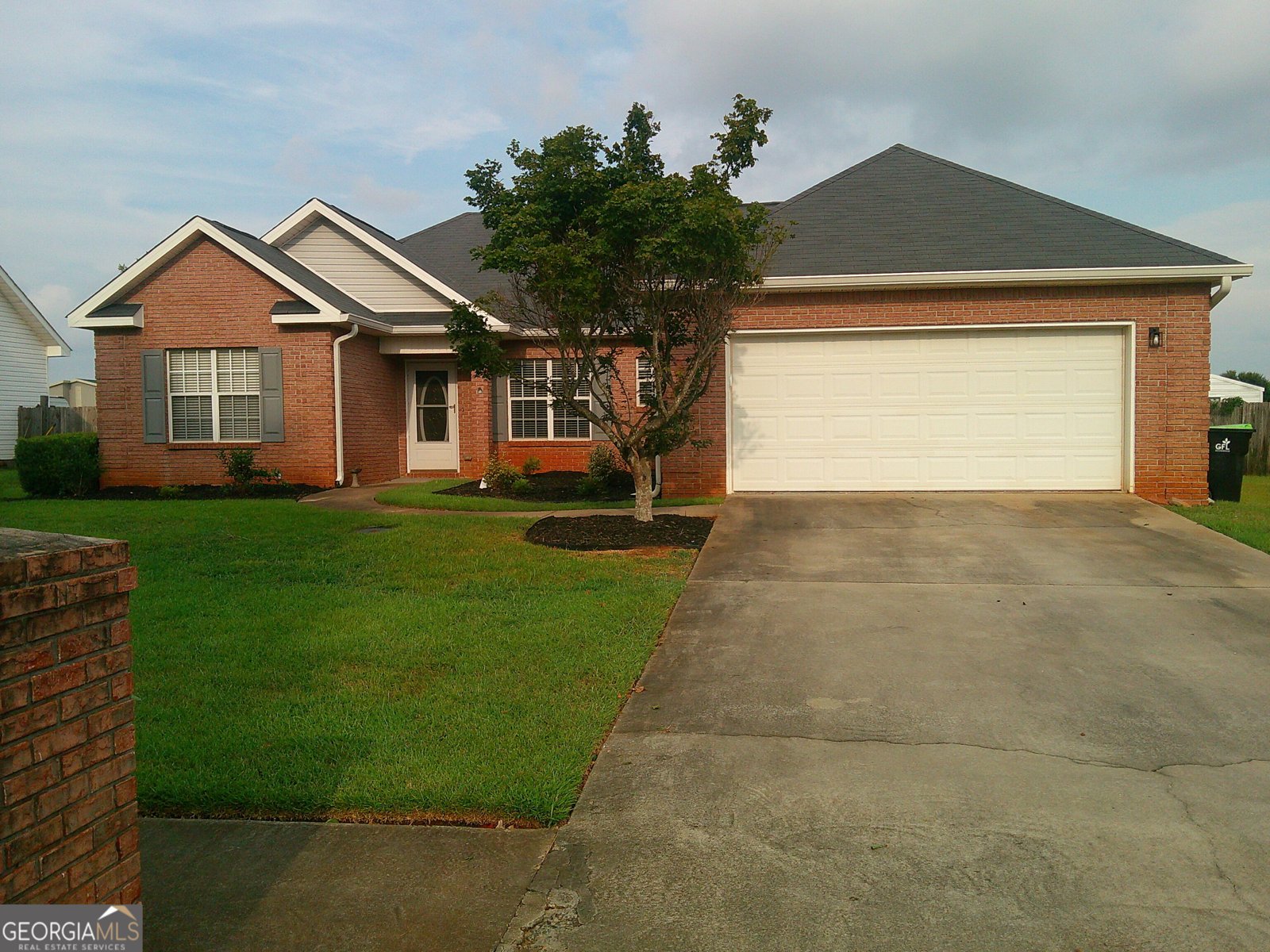 709 Sark Drive Warner Robins - main photo