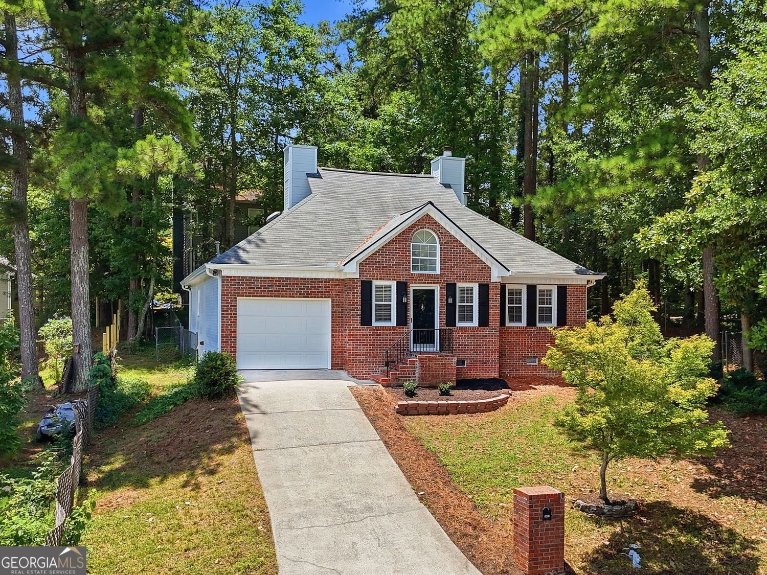 1632 Oakwood Court Marietta - main photo