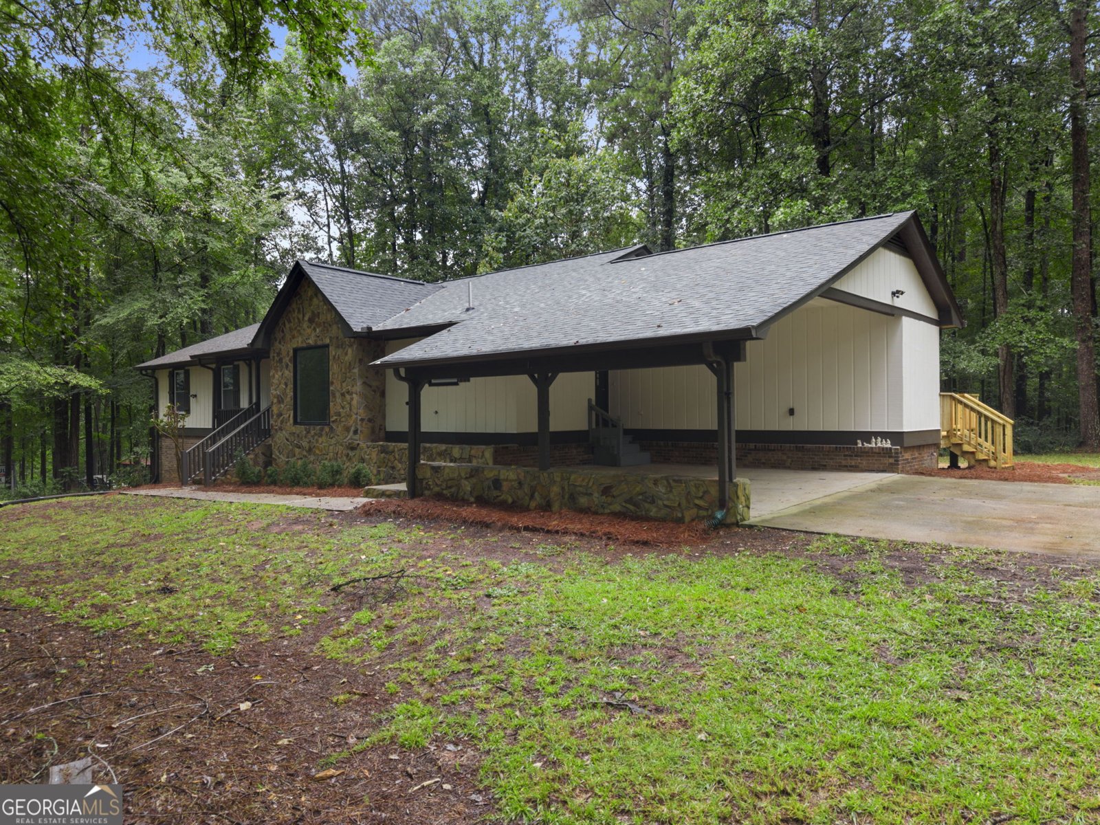 50 Wynfield Drive Stockbridge - main photo