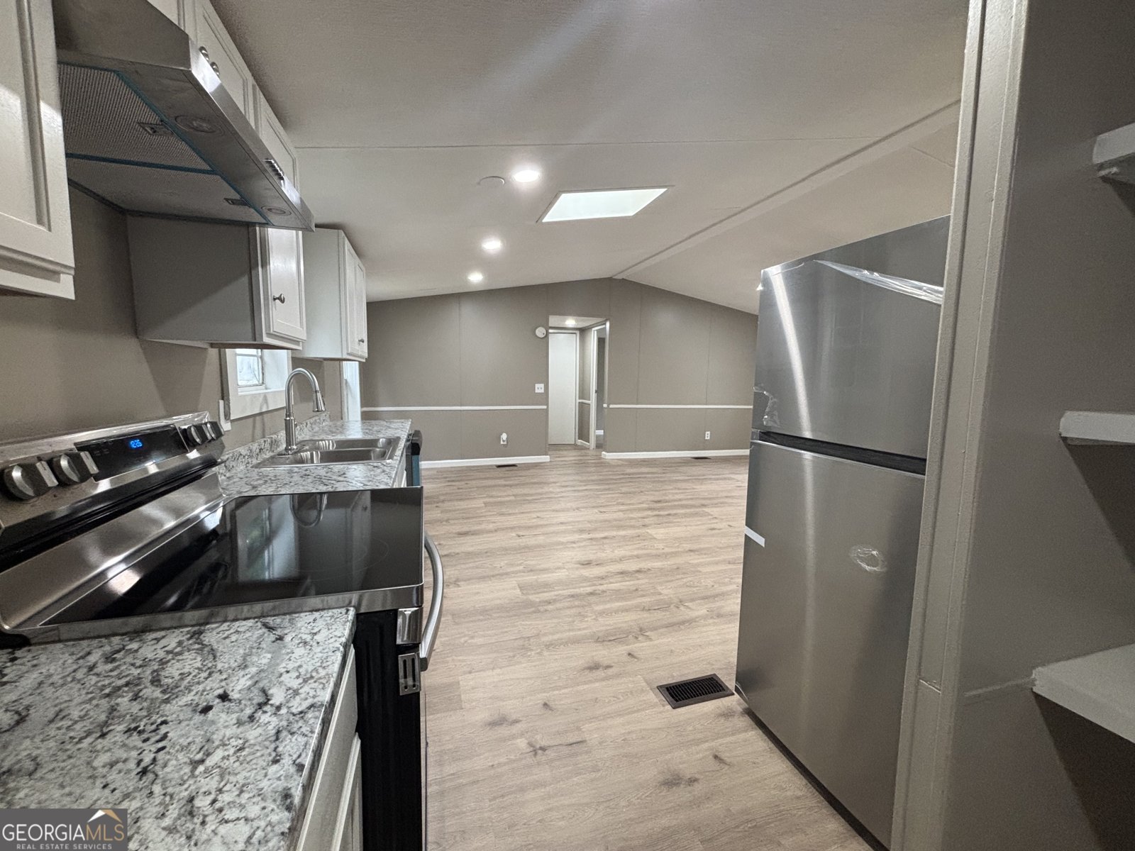 225 Stratford Drive Hampton - Photo 8