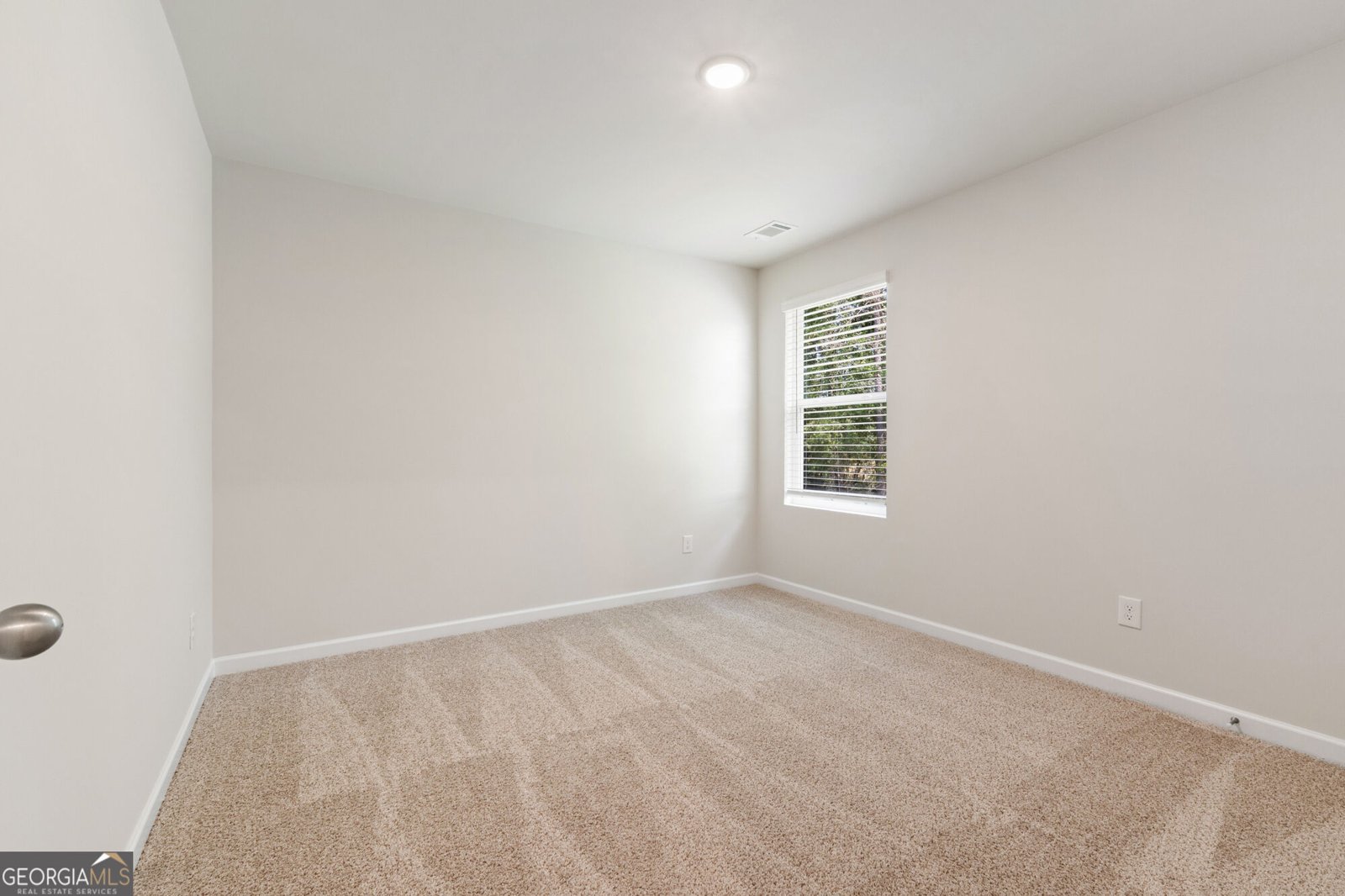 1199 DICKENS Road Greensboro - Photo 15