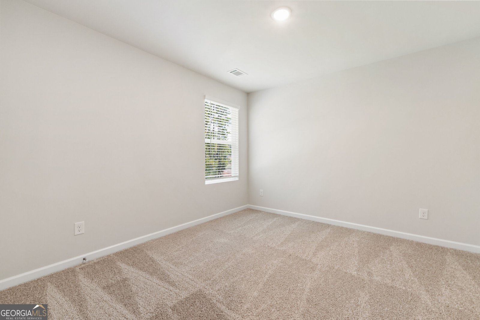 1199 DICKENS Road Greensboro - Photo 16