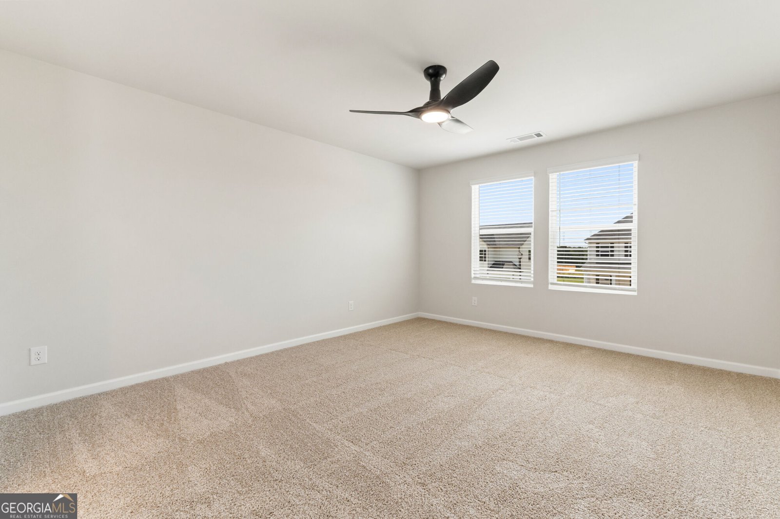 1199 DICKENS Road Greensboro - Photo 7