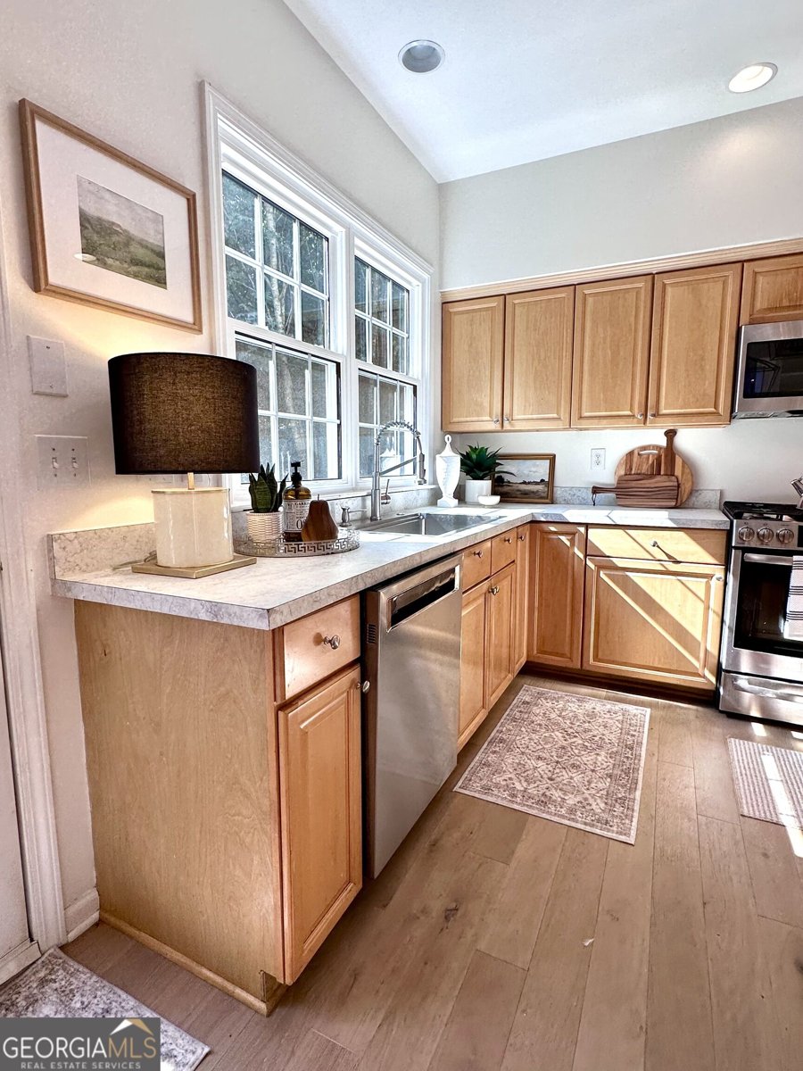 703 Waveland Drive Woodstock - Photo 11