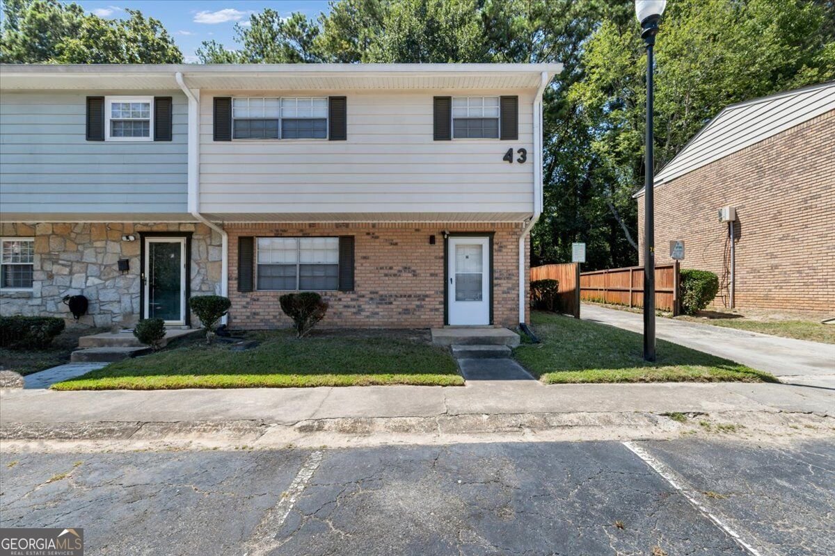 4701 Flat Shoals Road Union City - main photo