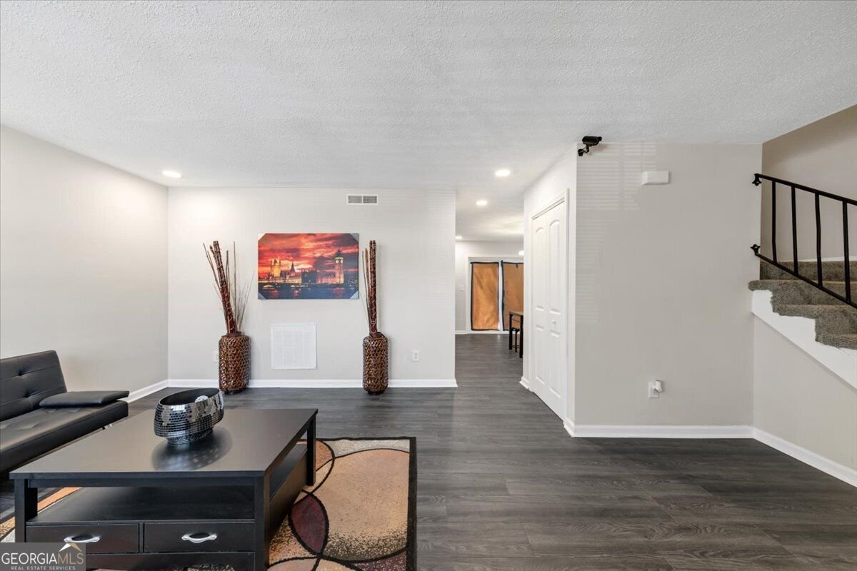 4701 Flat Shoals Road Union City - Photo 10