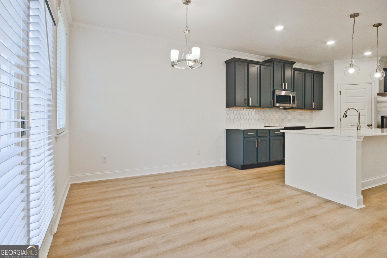 5592 Keswick Drive Flowery Branch - Photo 10