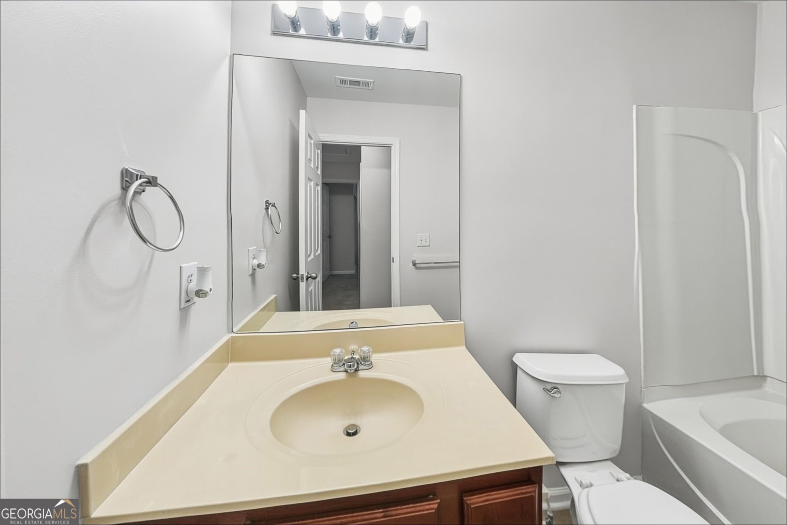 296 Hiawassee Drive Woodstock - Photo 13
