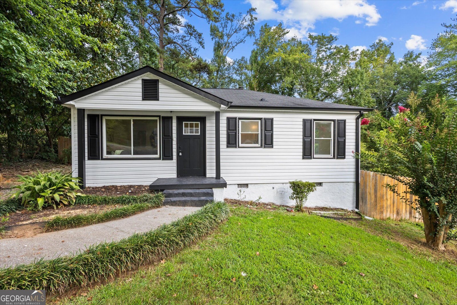 6275 Bennett Ln Sw Mableton - main photo
