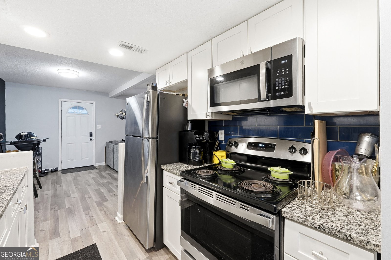754 Garden View Drive Stone Mountain - Photo 10