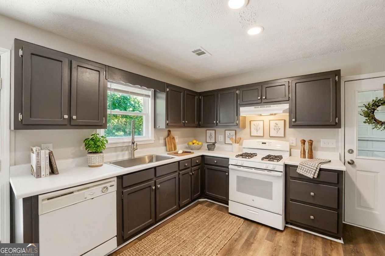 1410 Willow Bend Drive Snellville - Photo 8