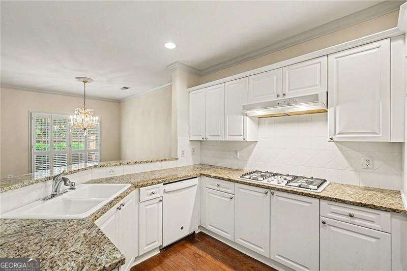 5004 Lexington Drive Roswell - Photo 8
