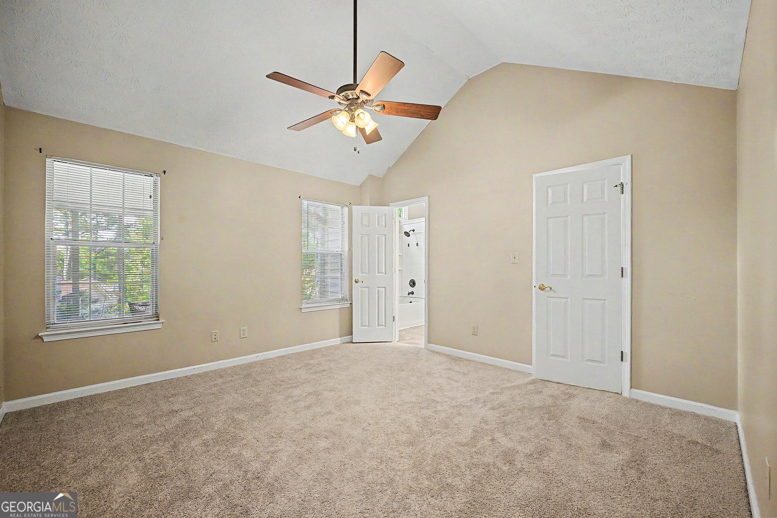 204 Spring Circle Stockbridge - Photo 11