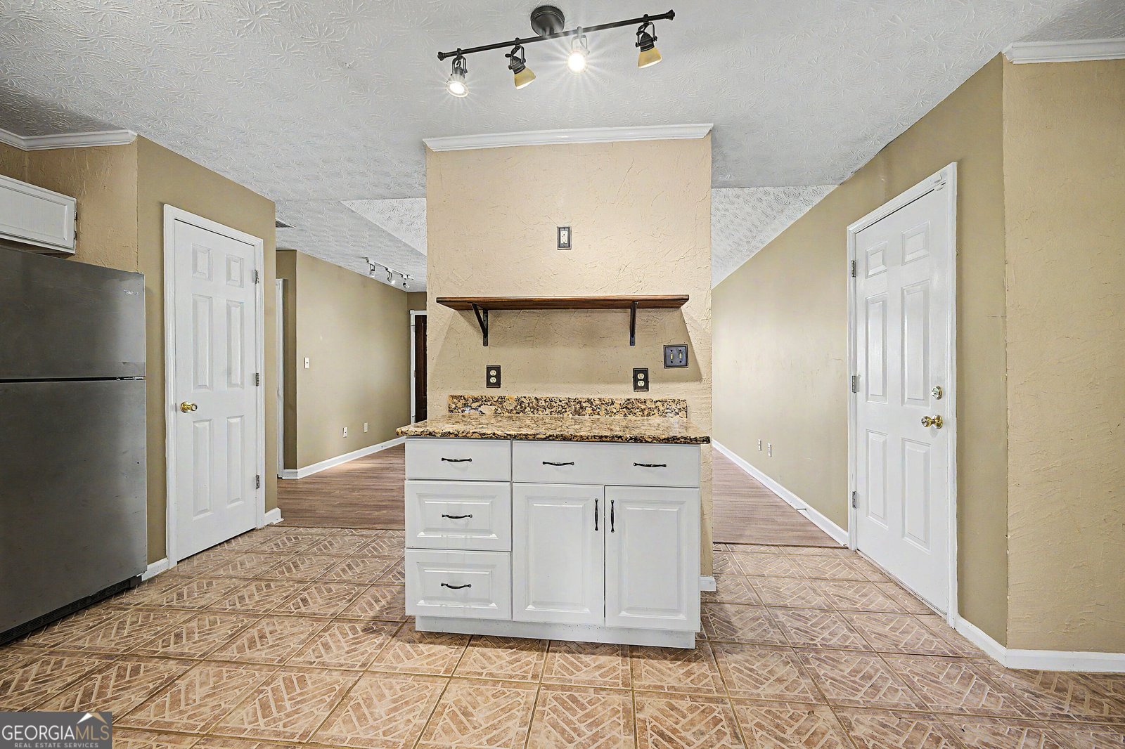 204 Spring Circle Stockbridge - Photo 7