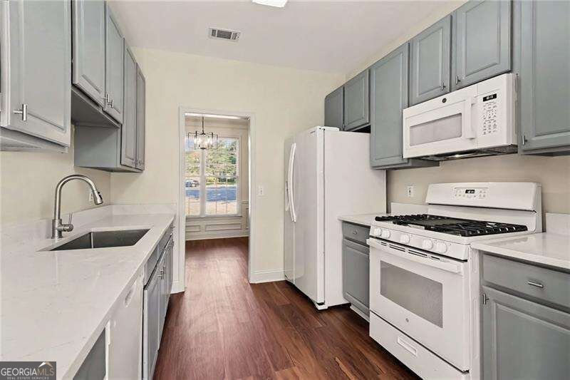 3060 Winston Terrace Court Alpharetta - Photo 13