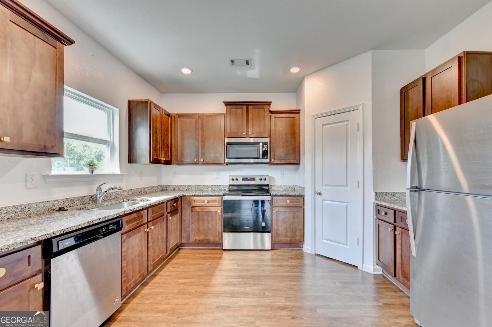 784 Fitzroy Drive Athens - Photo 16