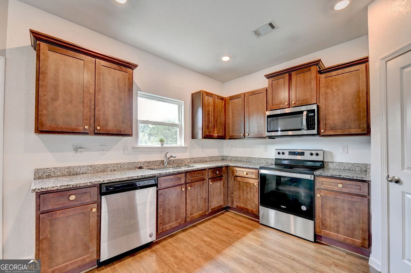 784 Fitzroy Drive Athens - Photo 17