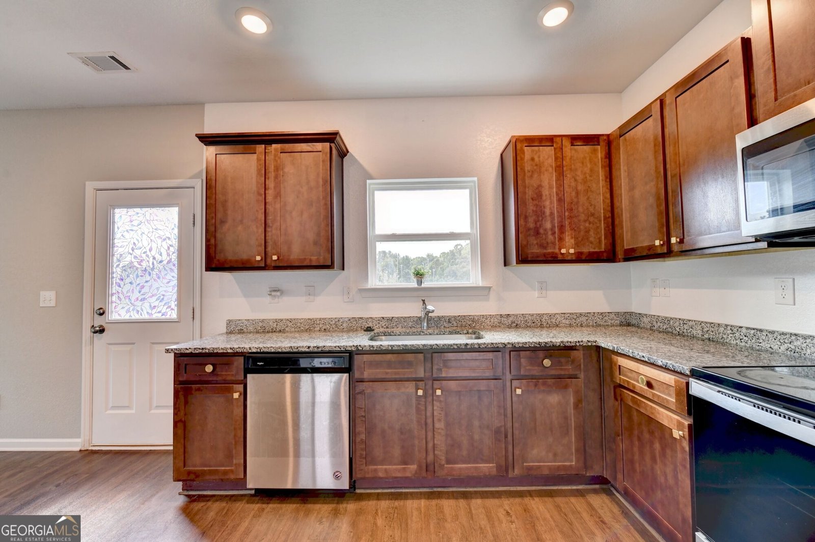 784 Fitzroy Drive Athens - Photo 18