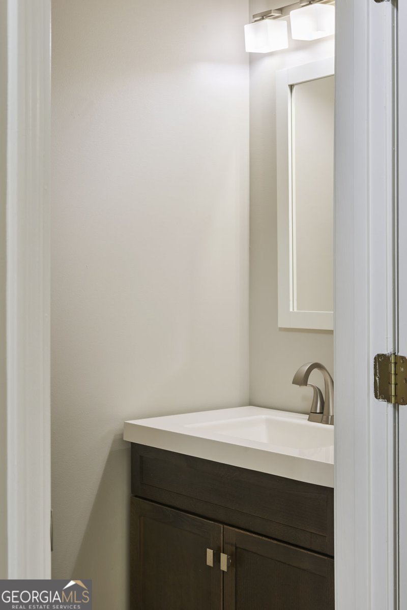 311 Park Creek Ridge Woodstock - Photo 10