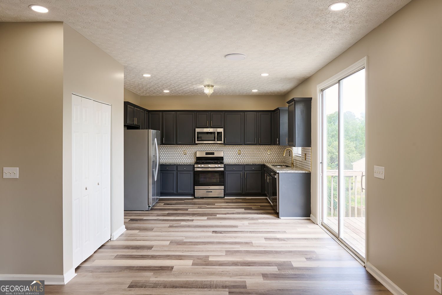 311 Park Creek Ridge Woodstock - Photo 17