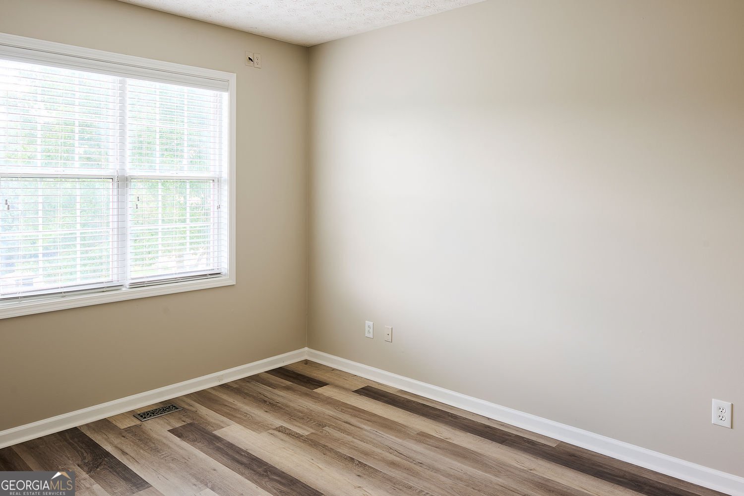 311 Park Creek Ridge Woodstock - Photo 18