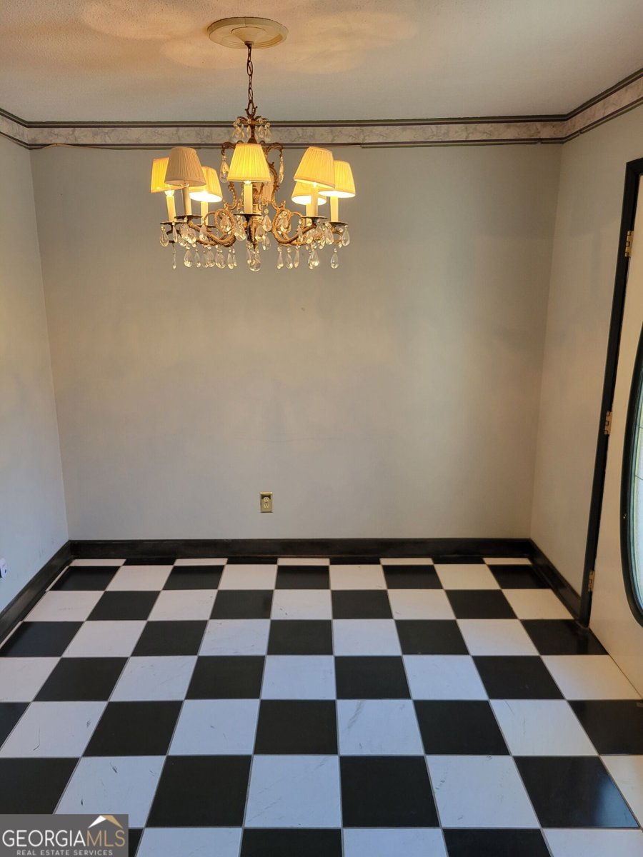 205 Princess Anne Drive Macon - Photo 12