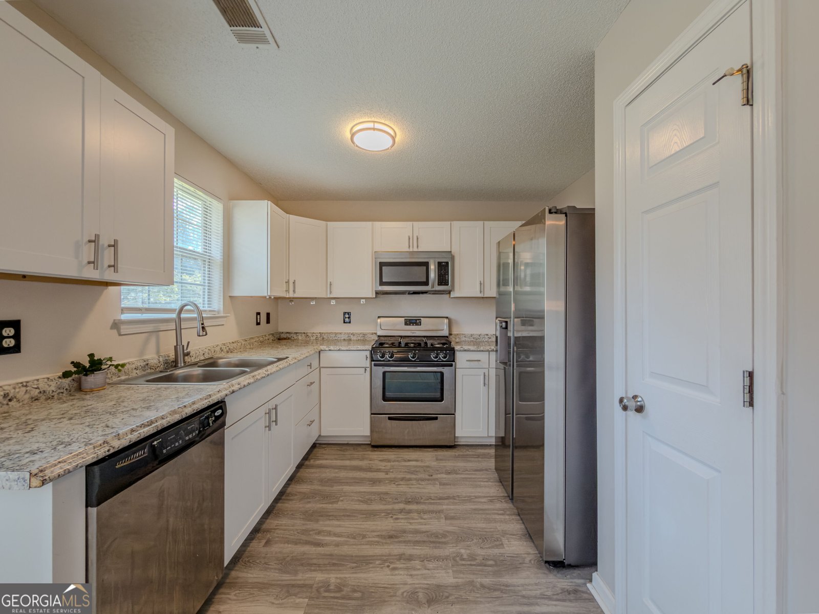 6196 Idlewood Circle Lithonia - Photo 8