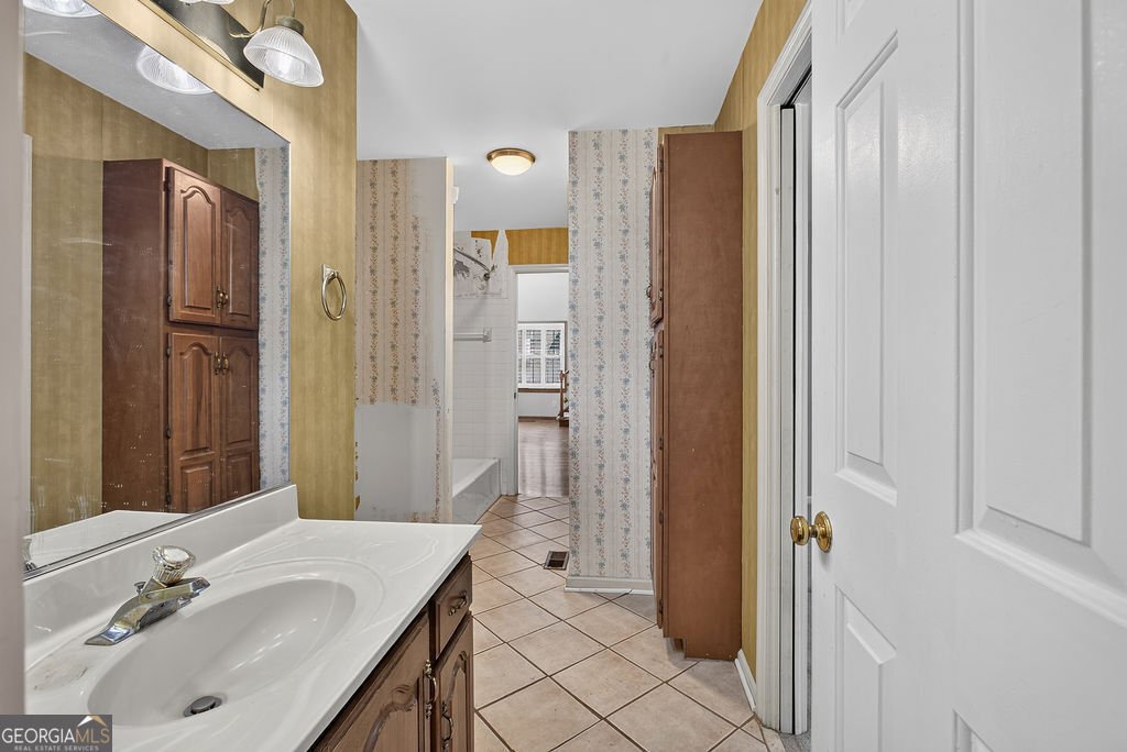 4370 Laurian Drive Kennesaw - Photo 9