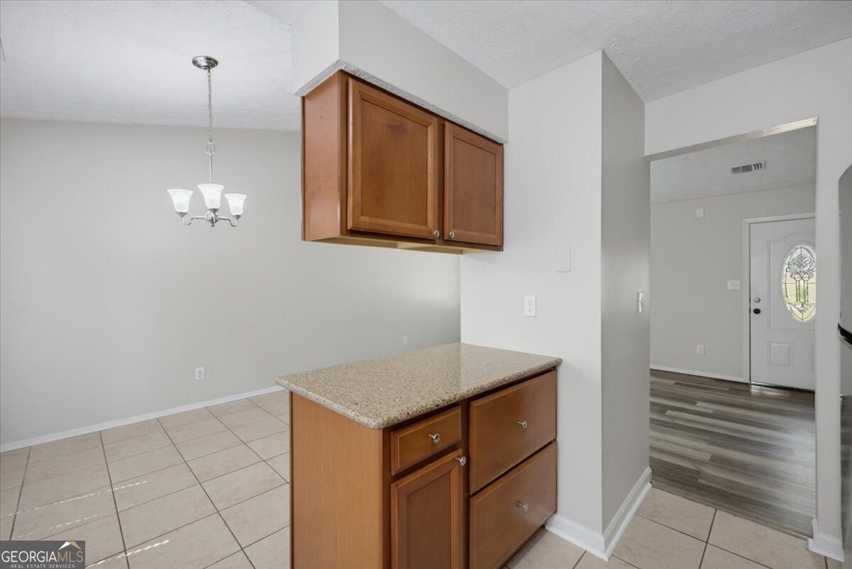 429 Sherwood Circle Stone Mountain - Photo 12