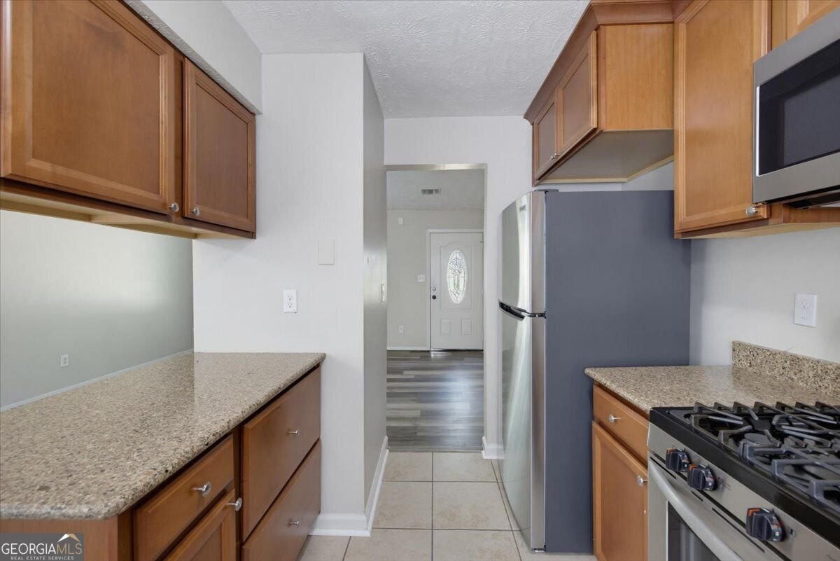 429 Sherwood Circle Stone Mountain - Photo 13