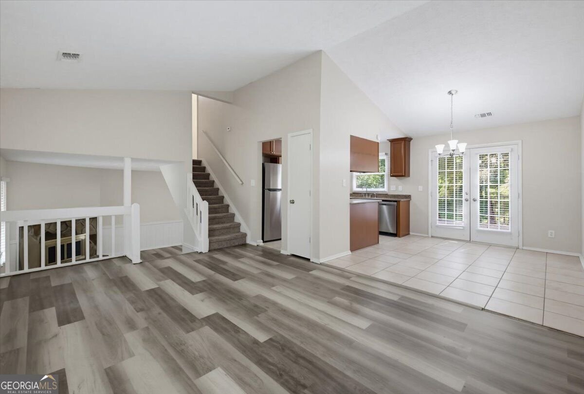 429 Sherwood Circle Stone Mountain - Photo 6