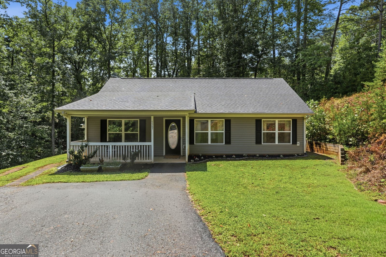 5387 Auraria Road Dawsonville - main photo